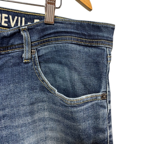 Blue‎ Relaxed Fit Jeans with Vintage Wash - Picture 6 of 11